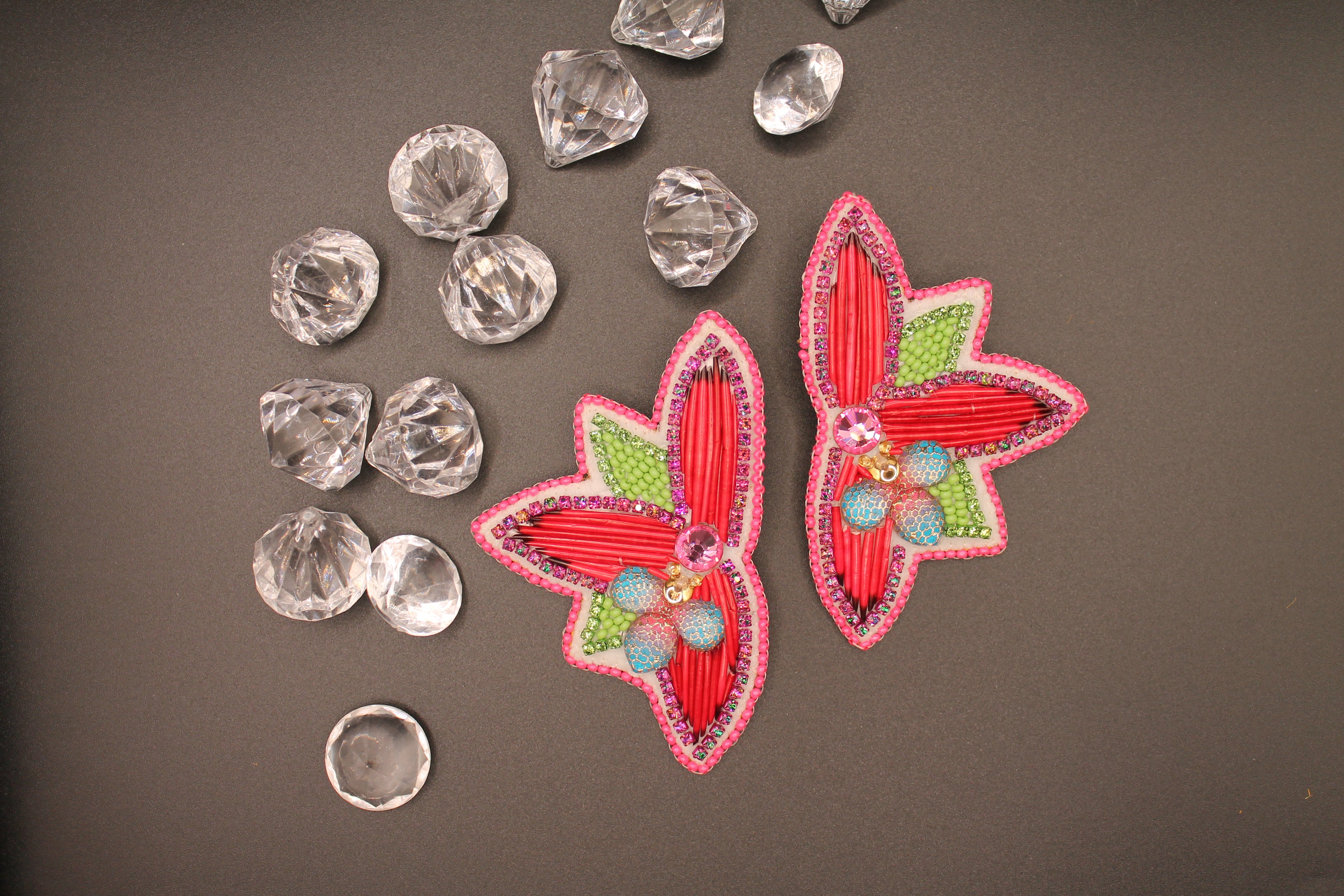 Quilled floral with bee- pink