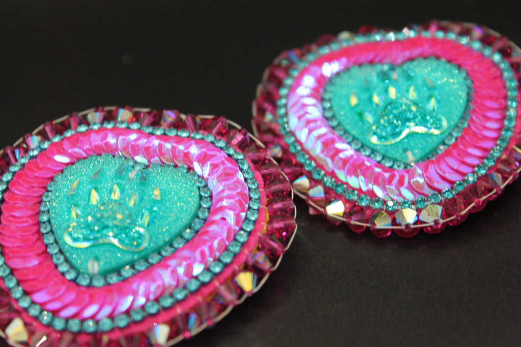 Heart bear paw in pink and teal