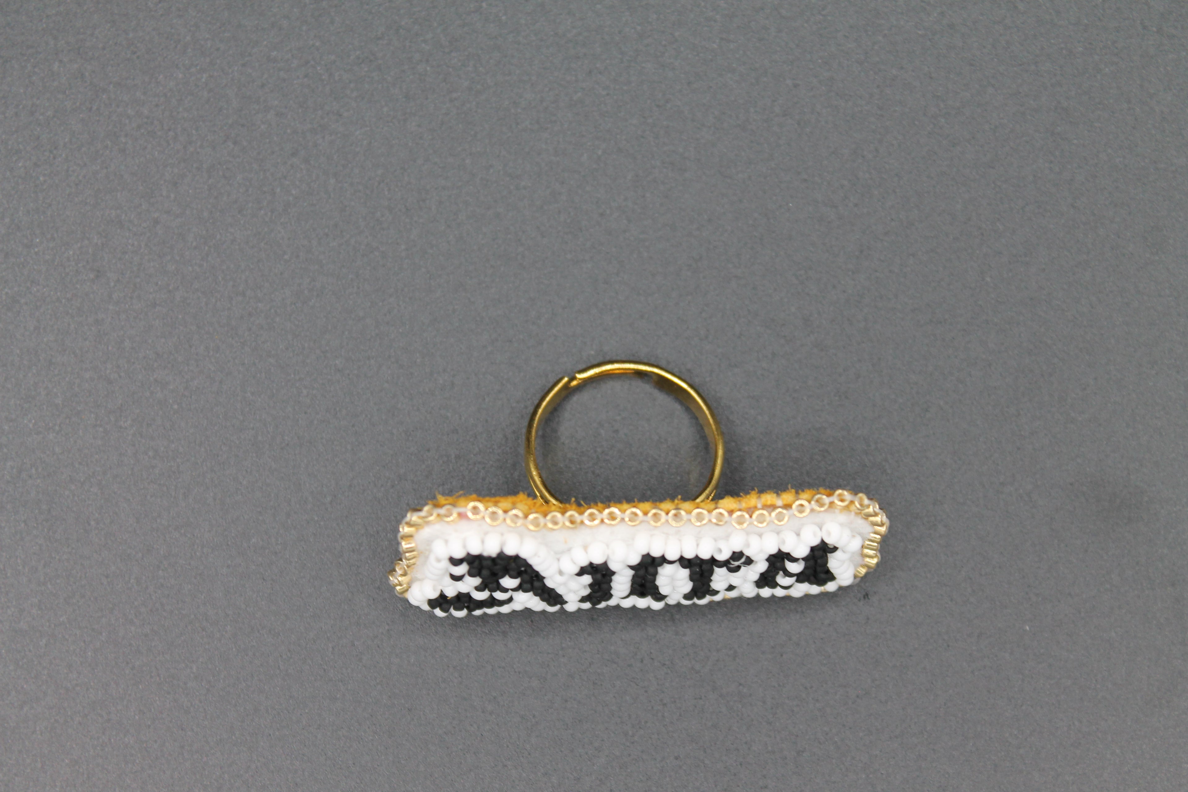 "Aura" ring